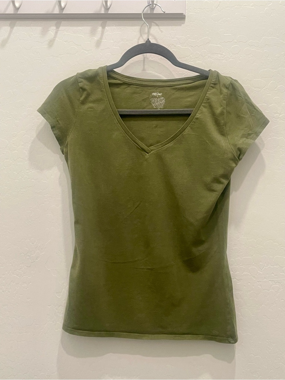 Mossimo Supply Co. Olive V-Neck Short Sleeve Tee